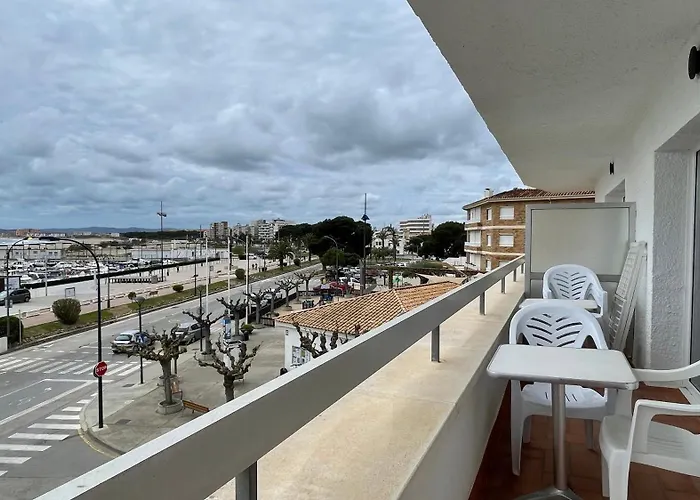 Apartman Marina 2-b *